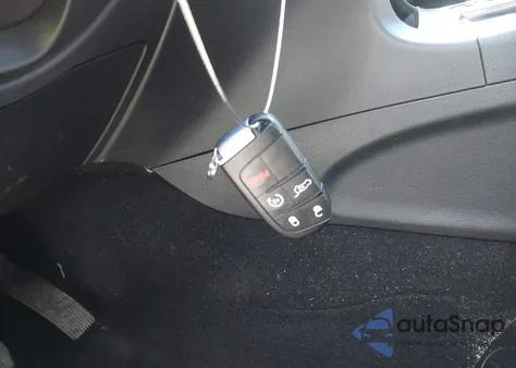 2020 Jeep Grand Cherokee North Edition 4X4 z USA, uszkodzony, nr VIN 1C4RJFAG9LC383569